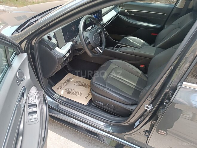 Hyundai Sonata-10