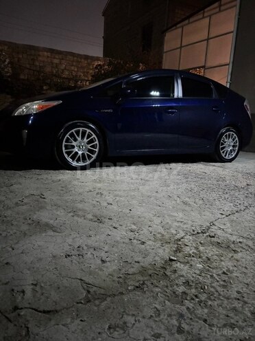 Toyota Prius-2