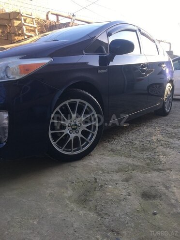 Toyota Prius-6