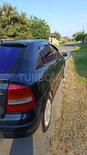 Opel Astra-2