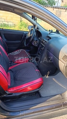 Opel Astra-13