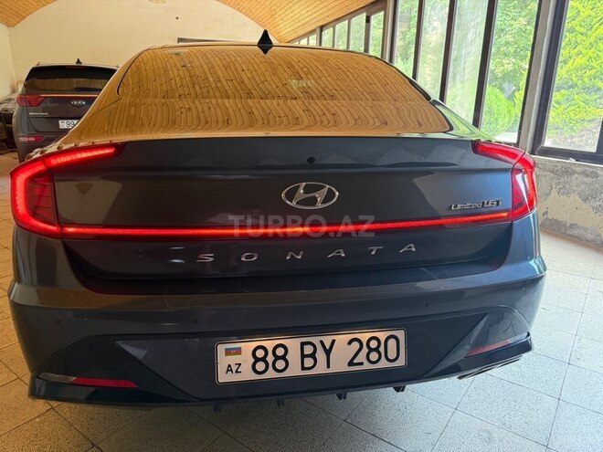 Hyundai Sonata-3