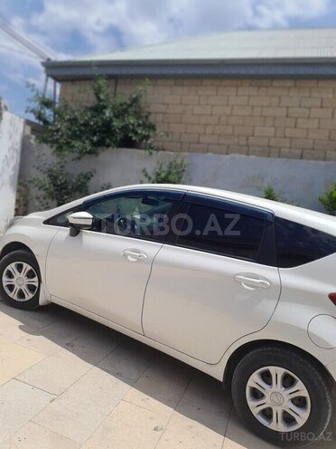 Nissan Note-4