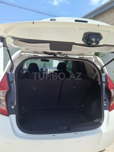 Nissan Note-7
