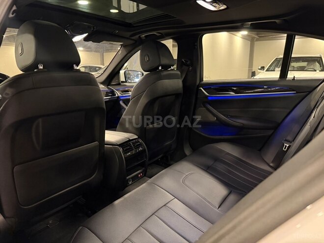 BMW 530-11