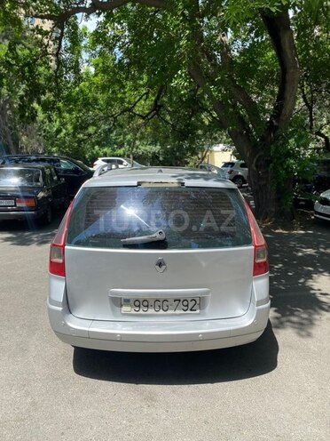 Renault Megane-6