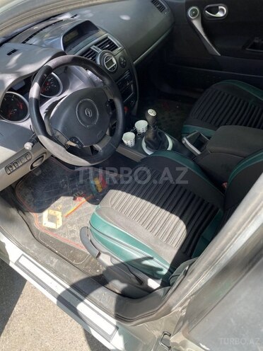 Renault Megane-7