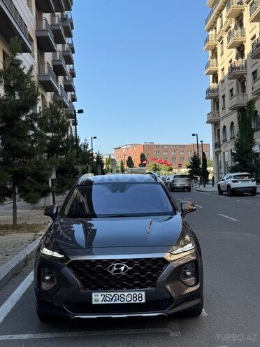 Hyundai Santa Fe-1