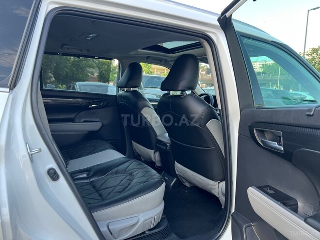 Toyota Highlander-9
