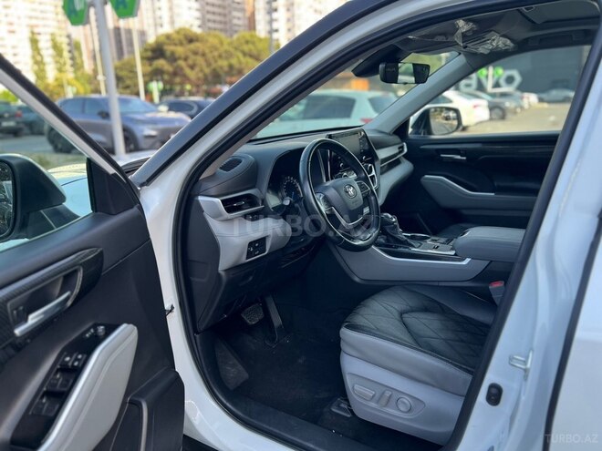 Toyota Highlander-7