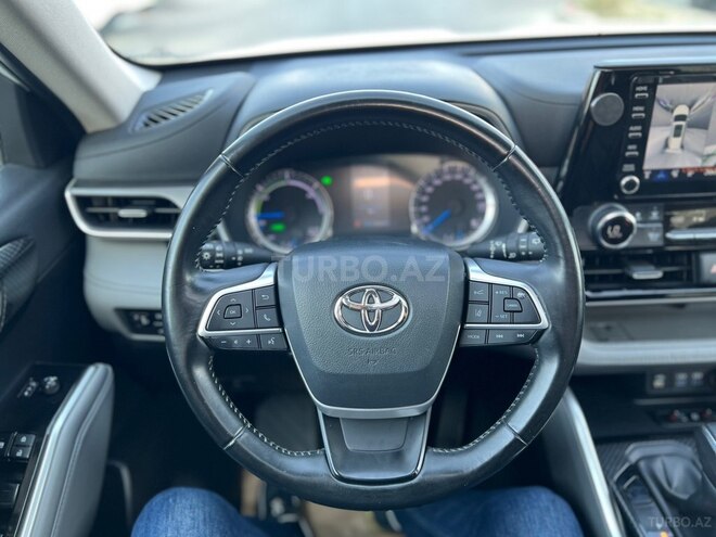 Toyota Highlander-13