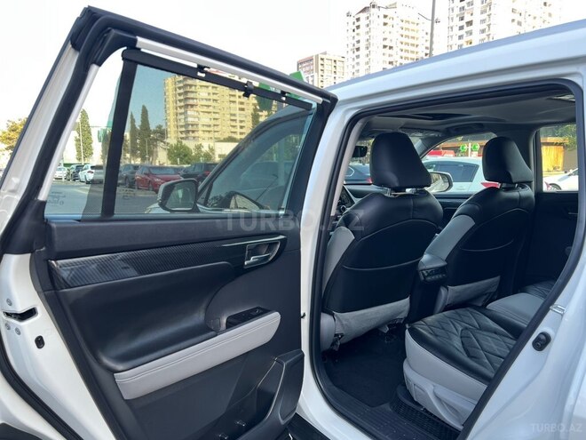 Toyota Highlander-10