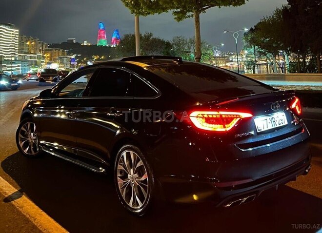 Hyundai Sonata-5