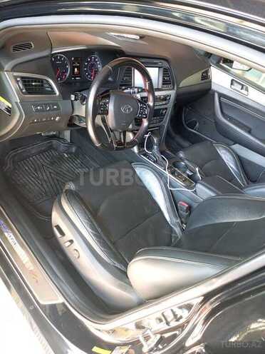 Hyundai Sonata-10