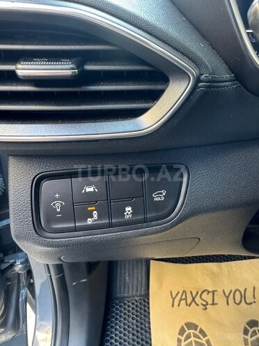 Hyundai Santa Fe-16