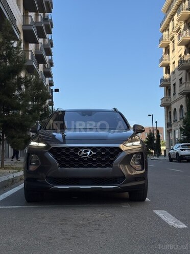 Hyundai Santa Fe-15