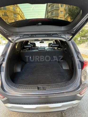Hyundai Santa Fe-6