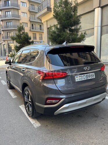 Hyundai Santa Fe-2