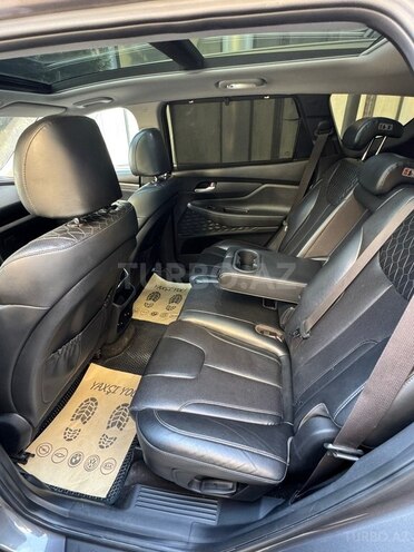 Hyundai Santa Fe-9