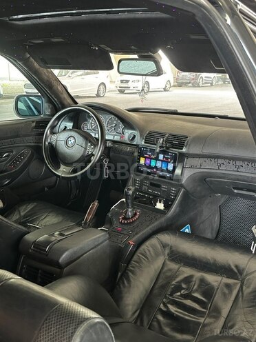 BMW 530-10