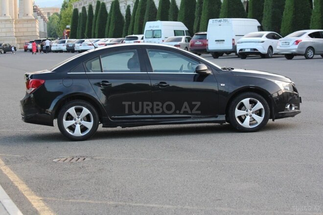 Chevrolet Cruze-6