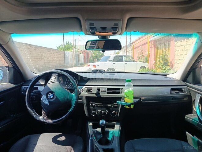 BMW 320-4