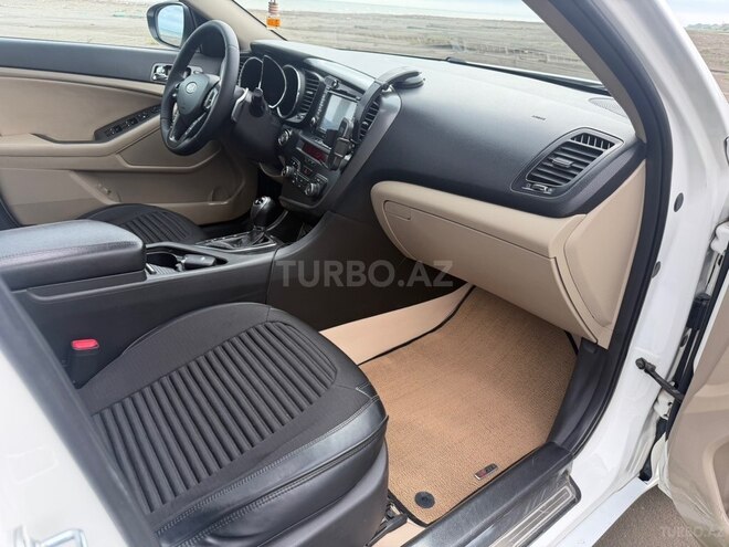 Kia Optima-12