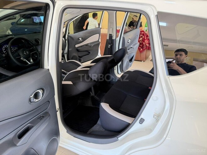 Nissan Note-13