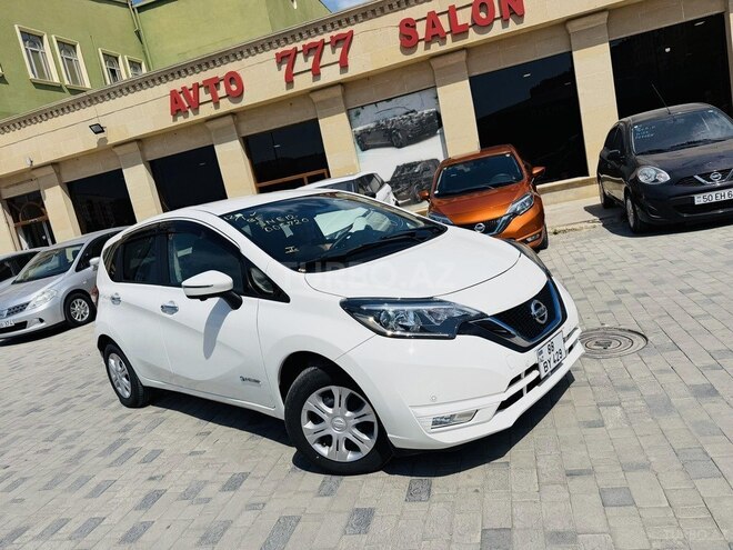 Nissan Note-2