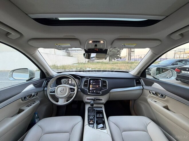 Volvo XC90-14