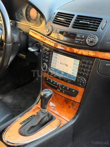 Mercedes E 350-16