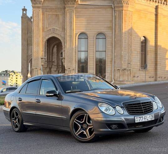 Mercedes E 350-1