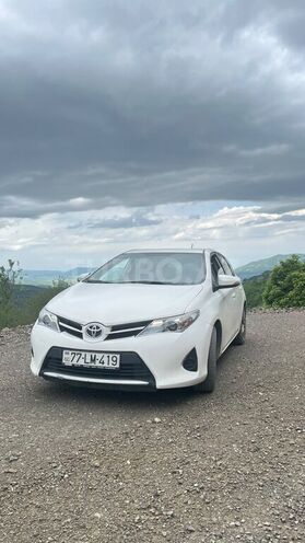 Toyota Auris 2014, 247,000 km - 1.3 л - Qusar