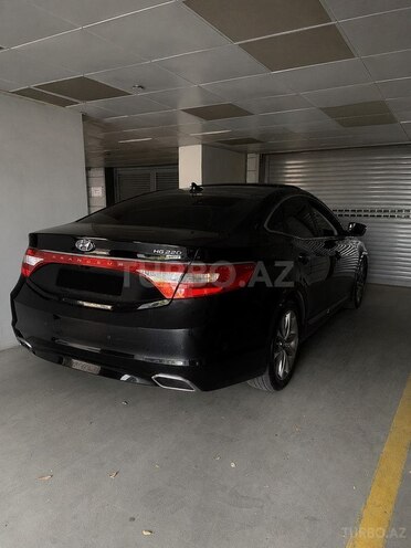 Hyundai Grandeur-2