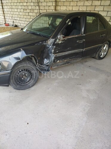 Mercedes C 280-4