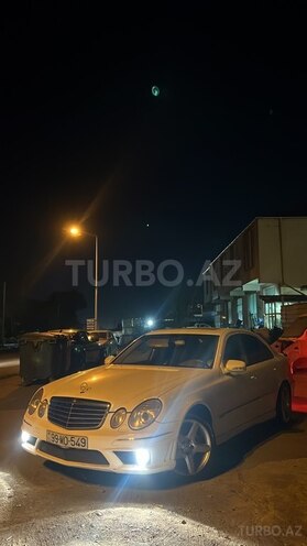 Mercedes E 240-10