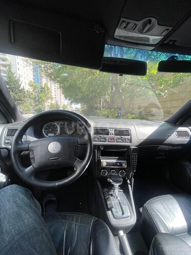 Volkswagen Jetta-5