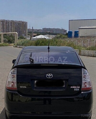 Toyota Prius-5