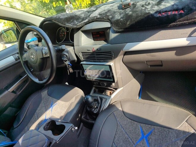 Opel Astra 2005, 248,000 km - 1.4 l - Bakı