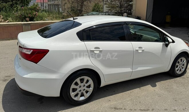 Kia Rio-5