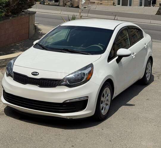 Kia Rio-1