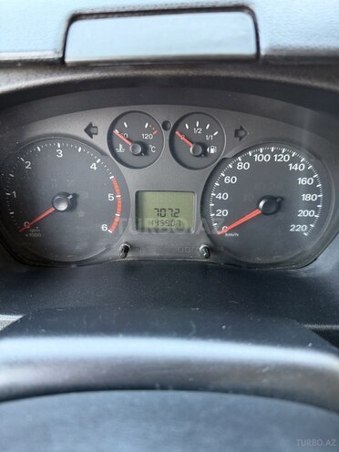 Ford Transit-23