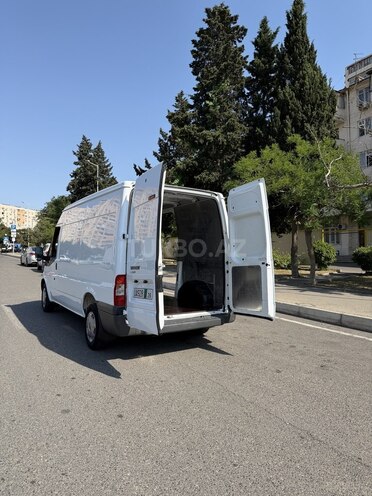 Ford Transit-7