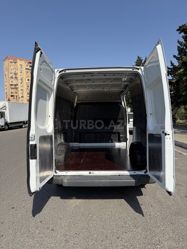 Ford Transit-14