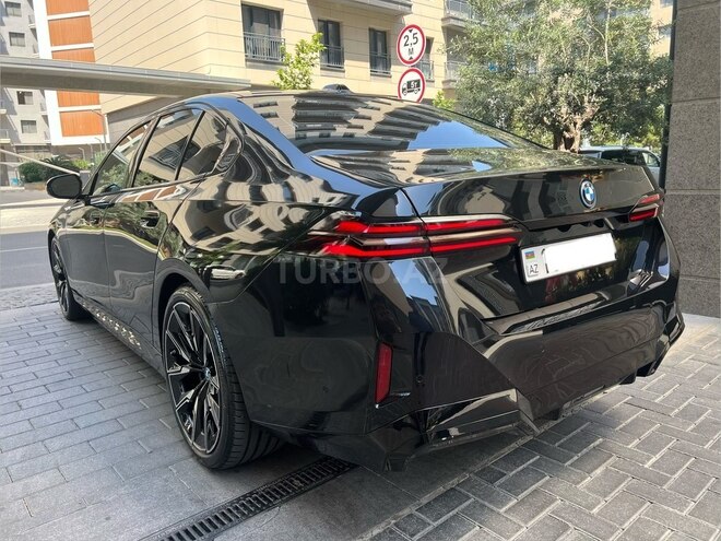 BMW i5-8