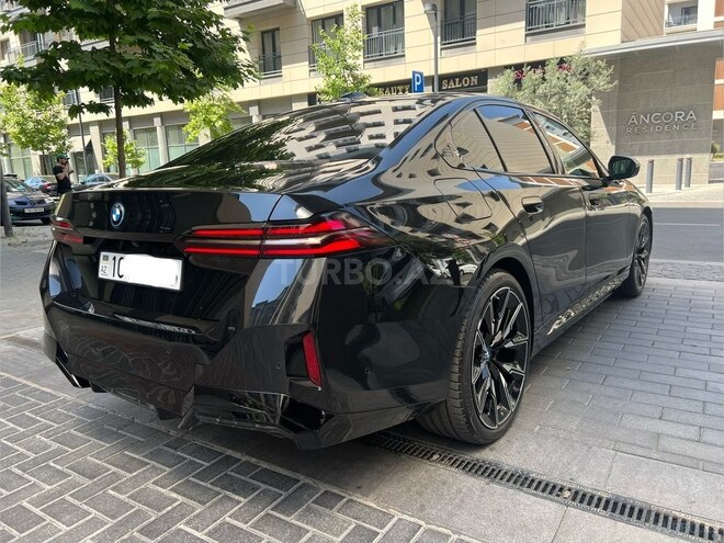 BMW i5-9