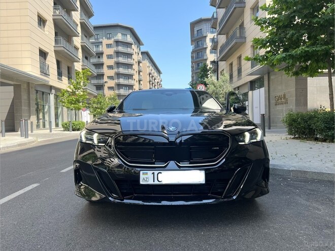 BMW i5-13