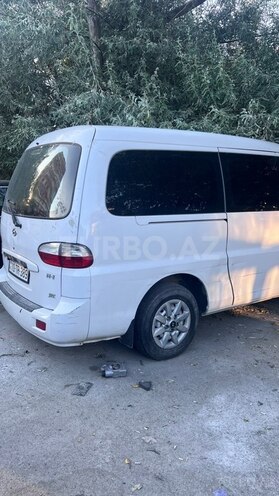 Hyundai H-1-4