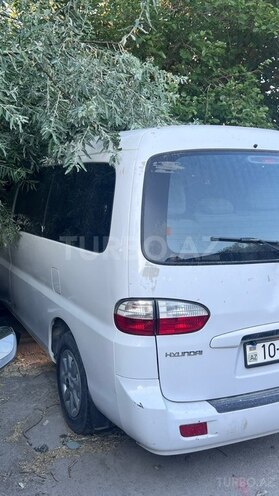 Hyundai H-1-5
