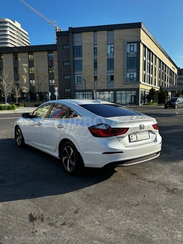 Honda Insight-5